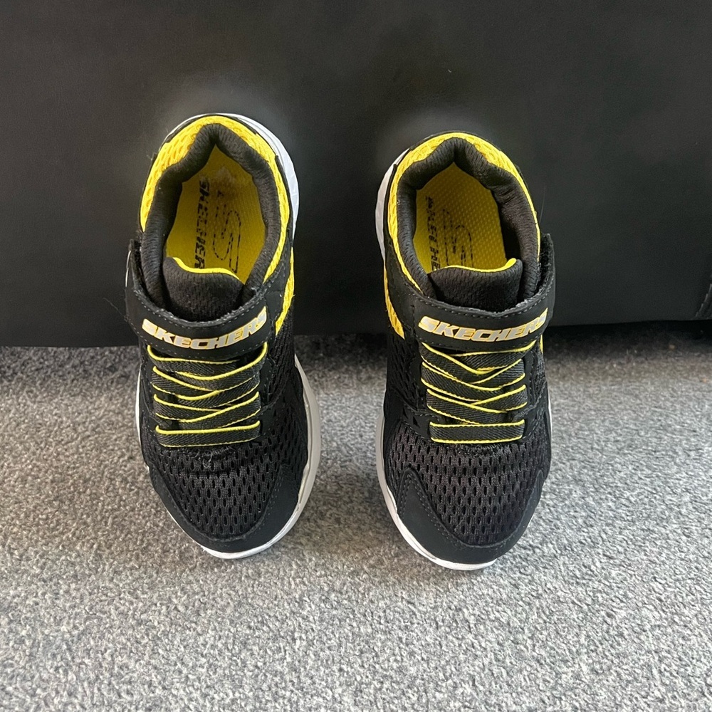 Skechers Kids GO RUN Proxo Black and Yellow Athletic Sneakers - Picture 3 of 10